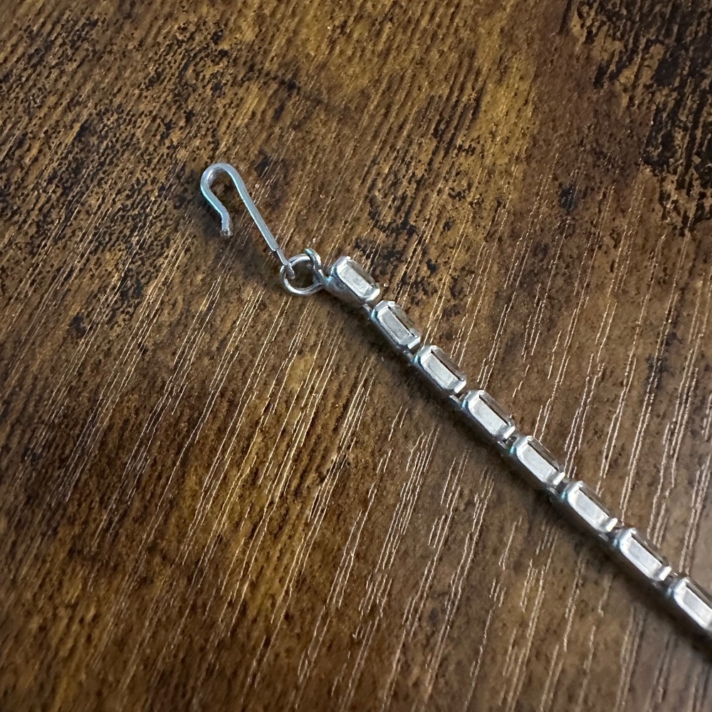 Weiss Rhinestone Vintage Necklace - Picture 6 of 9